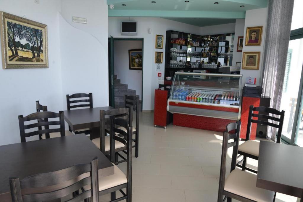 Hotel Artisti Vlorë Exterior foto